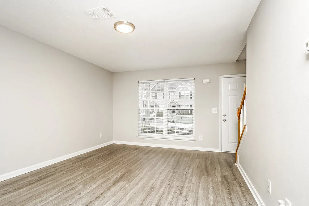 Building Photo - 8033 Logan Dr