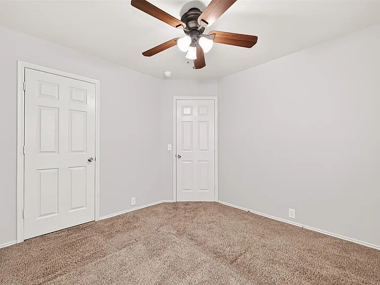 16855 Mammoth Springs Dr — Photo 23