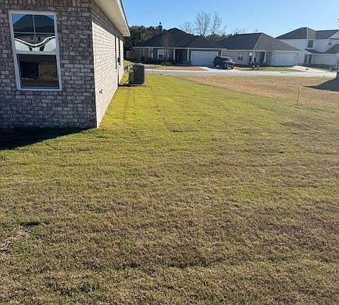 3rd image of 726 Alleyoak Ln