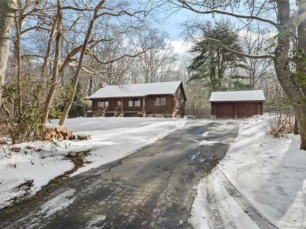 230 Moxley Road, Montville, CT 06382