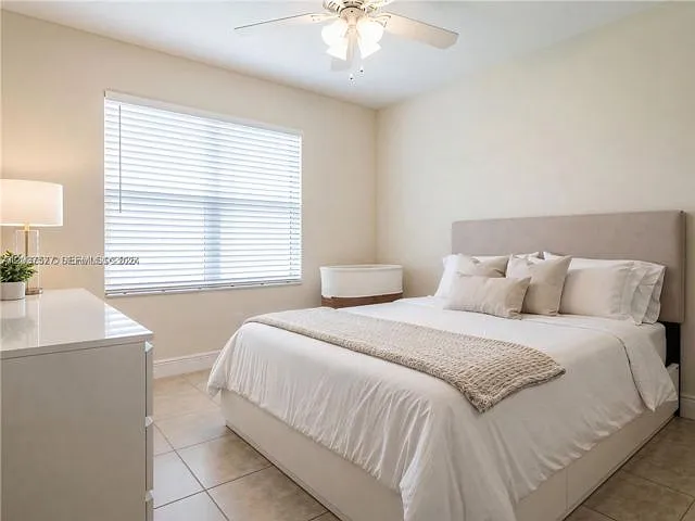 4205 SW 136th Pl #0 — Photo 7