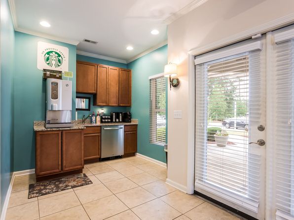 3325 Oak Forest Dr #3411-205