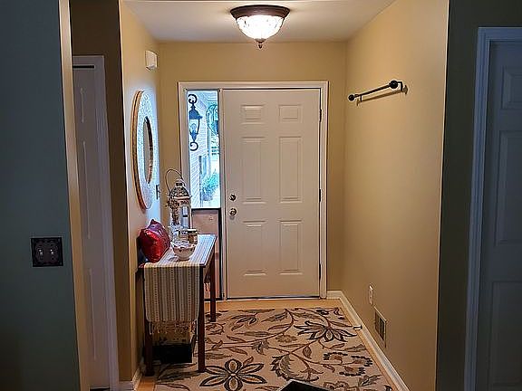 4th image of 5843 Meadowgreene Dr