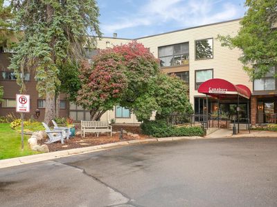 2485 Canabury Dr APT 211, Little Canada, MN, 55117