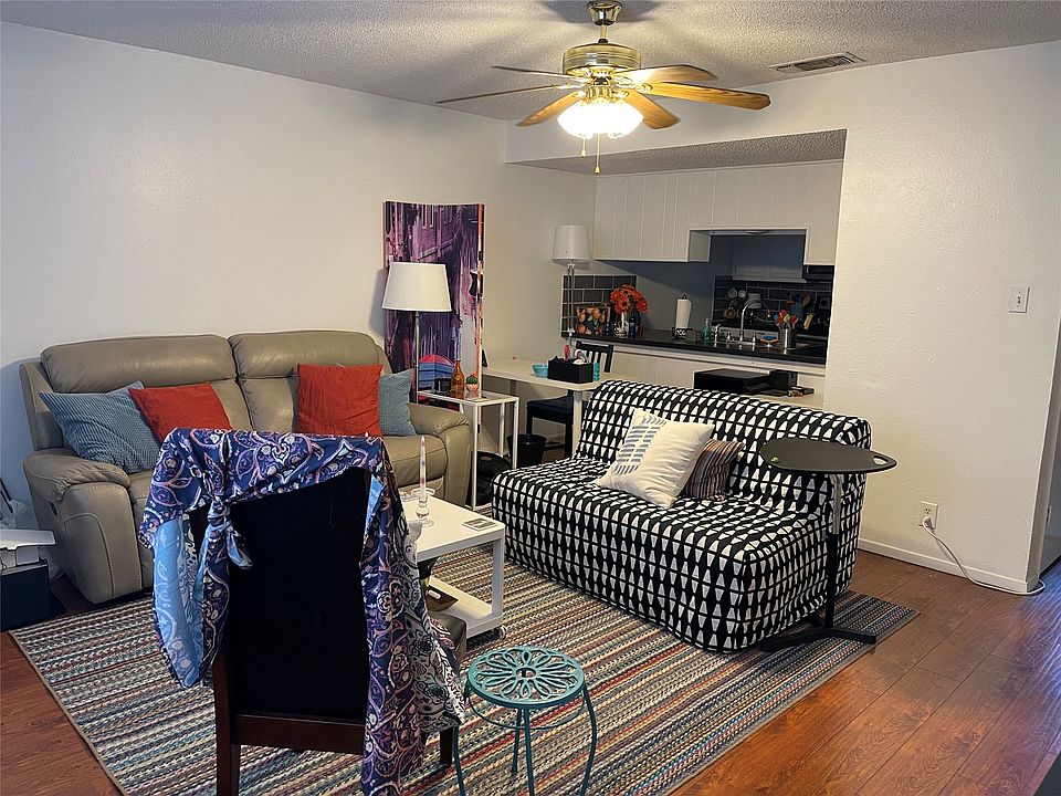 1st image of 716 W Mulberry St APT 18