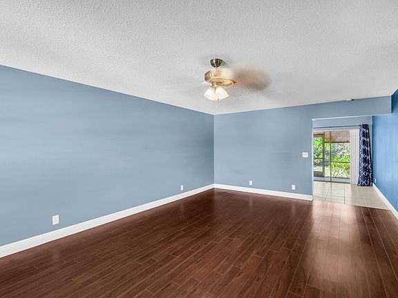 3rd image of 3958 CHAPEL Street