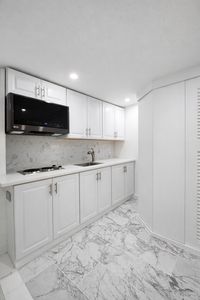 (Undisclosed Address), North Babylon, NY, 11703