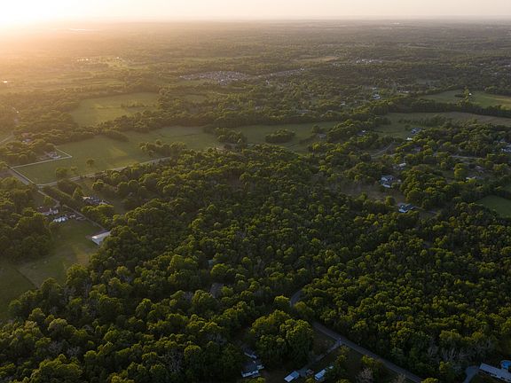 3rd image of 507 Fellowship Rd