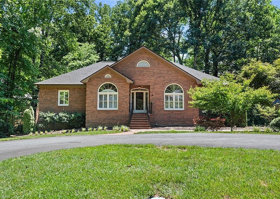1st image of 5021 Meadow Hill Ct