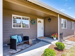 19782 Mosjon Cir NE, Poulsbo, WA 98370