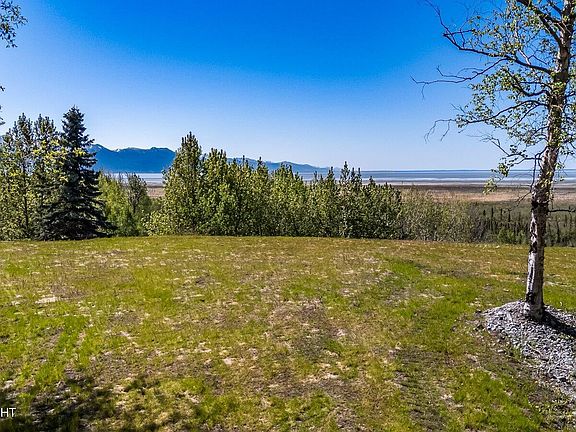 3rd image of 13360 Reef Pl