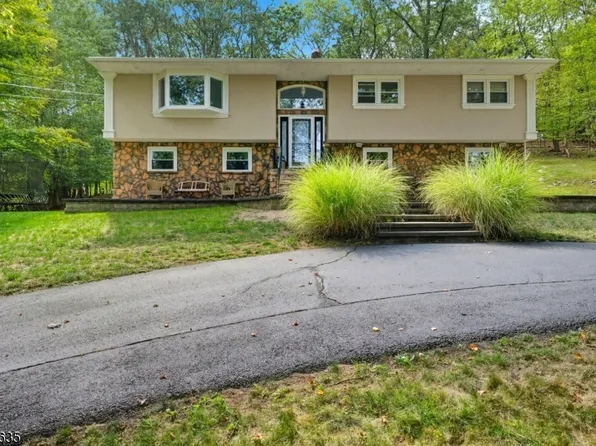 11 Glenbourne Dr, Boonton Twp., NJ 07005