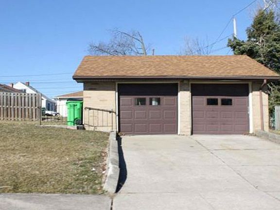 4th image of 13141 Willard Ave