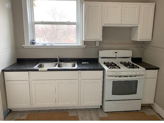 Newly installed kitchen Cabinets.