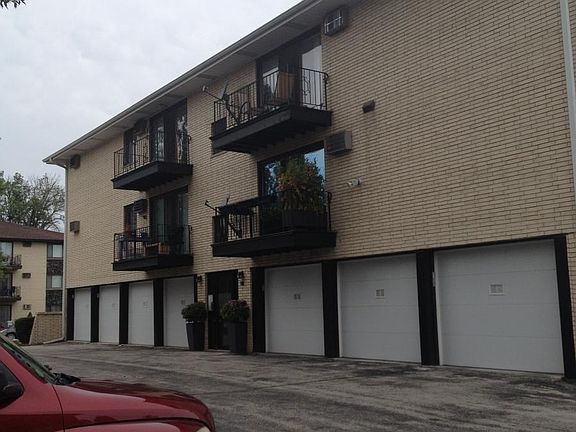 2nd image of 10323 S Mayfield Ave