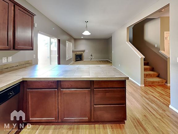5th image of 5408A Glenwood Ave