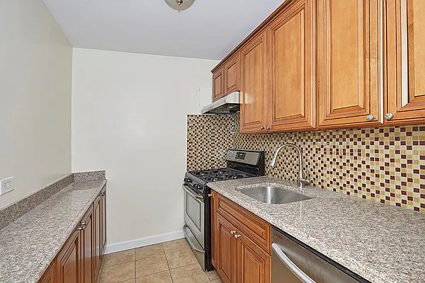 Rented by Brown Harris Stevens | media 6