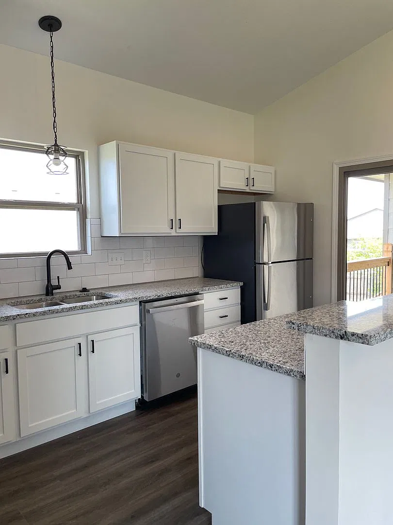 Stunning Townhome in East Wichita-This is a Must See! — Photo 4
