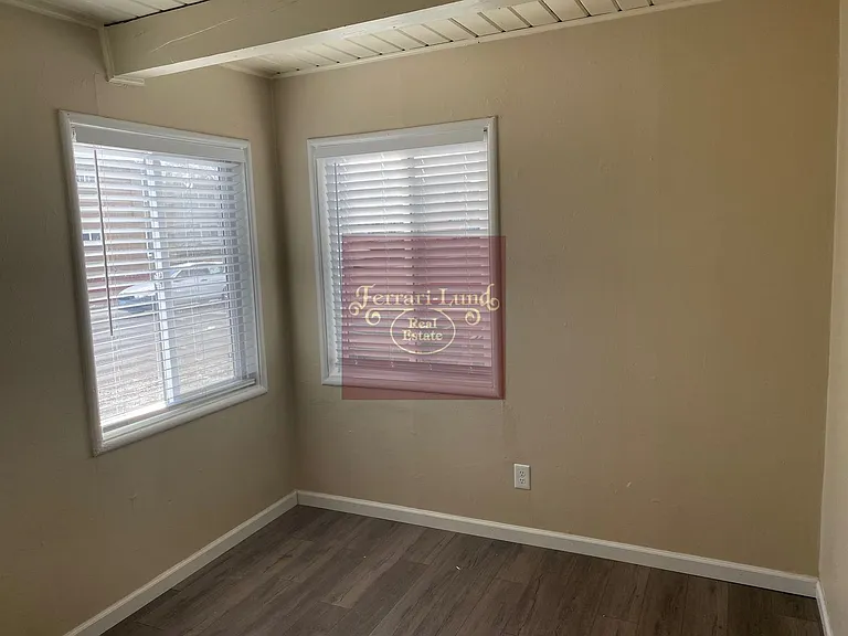 675 Denslowe Dr — Photo 9