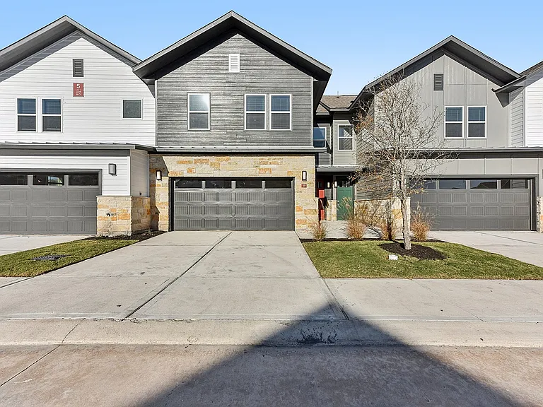 Lone Oak Homes — Photo 21