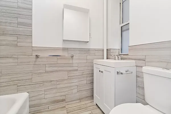 Rented by REAL New York | media 21