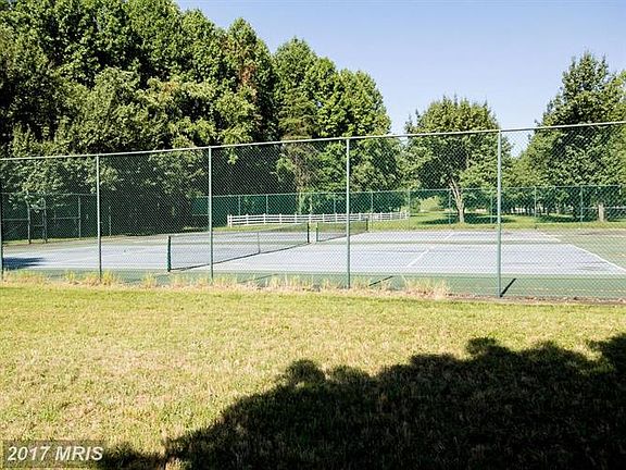 5th image of 501 Ski Ln