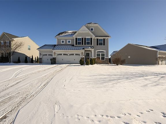 4th image of 6562 Pine Bluff Ave NE