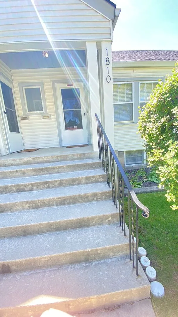 Jensen - Dearborn 1810 — Photo 2