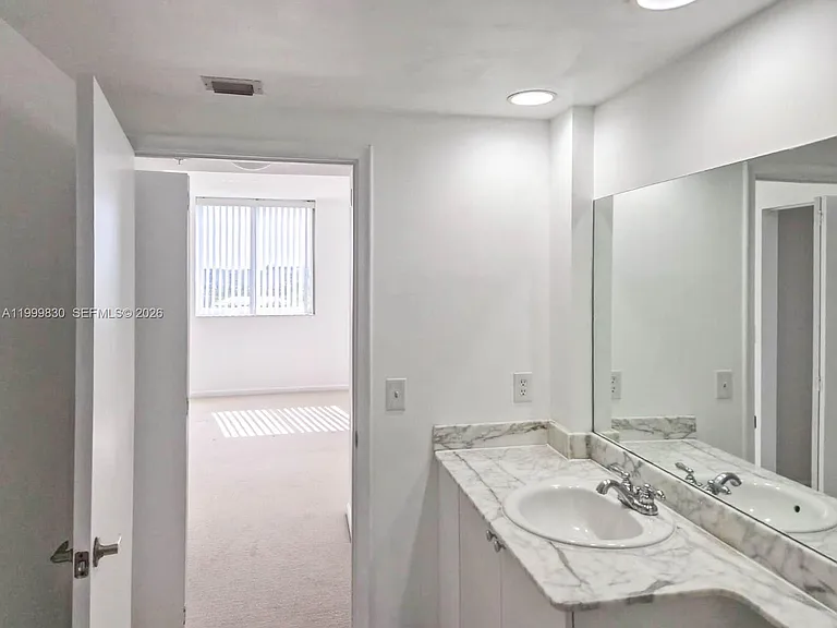 2775 NE 187th St #513 — Photo 6