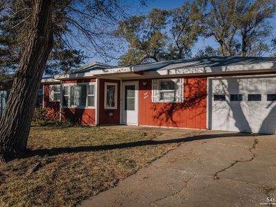 816 Willow Dr, Salina, KS, 67401