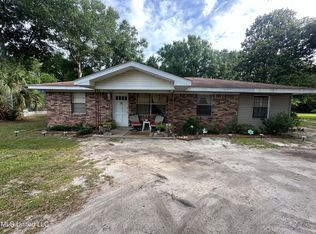 2770 Mission Ln, Biloxi, MS 39531