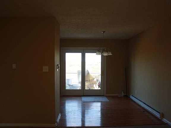 5th image of 153 Hager Dr