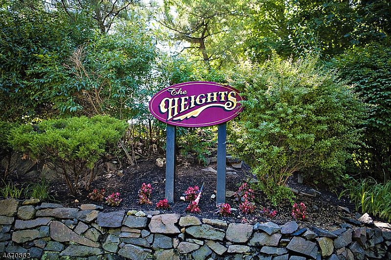1st image of 401 Heights Dr