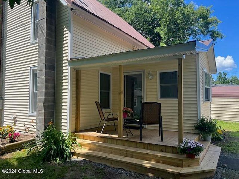 2nd image of 108 Lake Street
