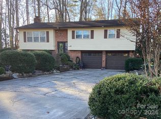 2549 Silverbrook Ct, Morganton, NC 28655