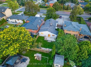 4246 Bloor St W, Toronto, ON M9C 1Z7