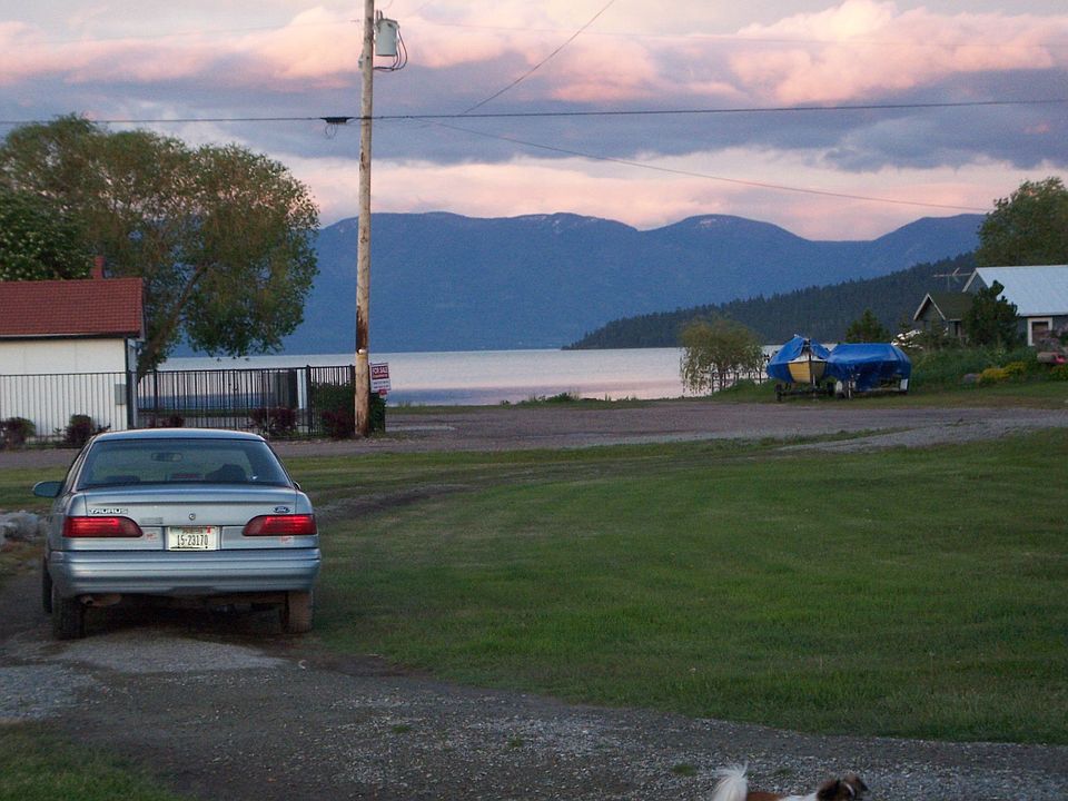 FLATHEAD LAKE VIEW