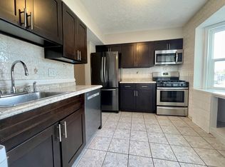 8295 Community Dr, Manassas, VA 20109