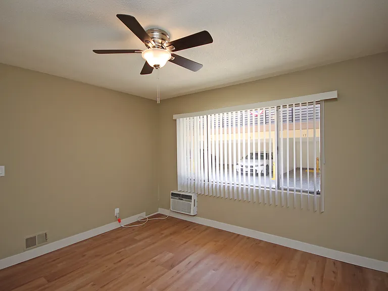 1170 Huntington Dr #A8 — Photo 16