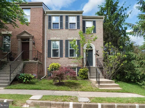 12300 Quiet Hollow Ct, Fairfax, VA 22033