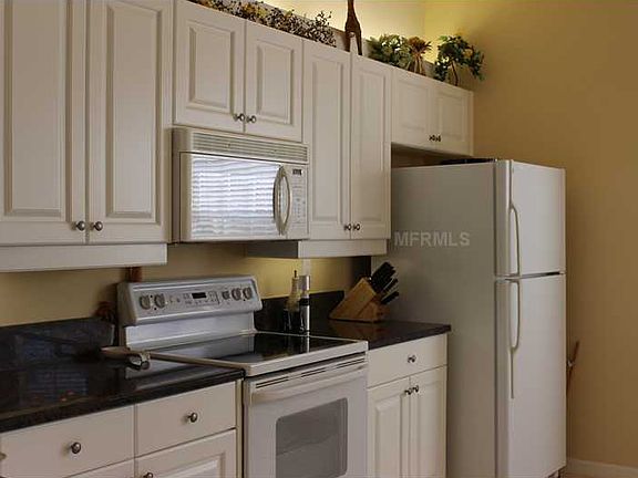 5th image of 107 Woodbridge Dr Unit 203
