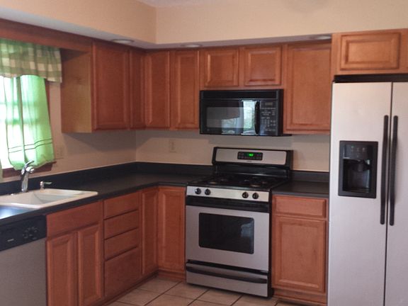 kitchen with appliances