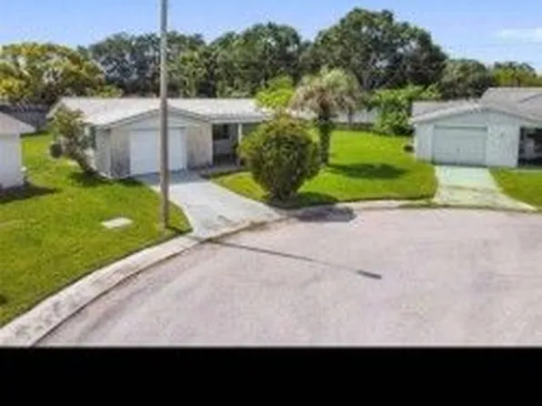 2717 Flint Isle Pl, Holiday, FL 34691