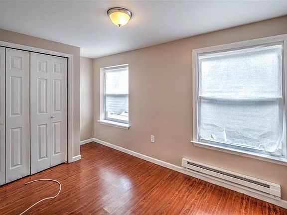 4th image of 407 Pacific Ave