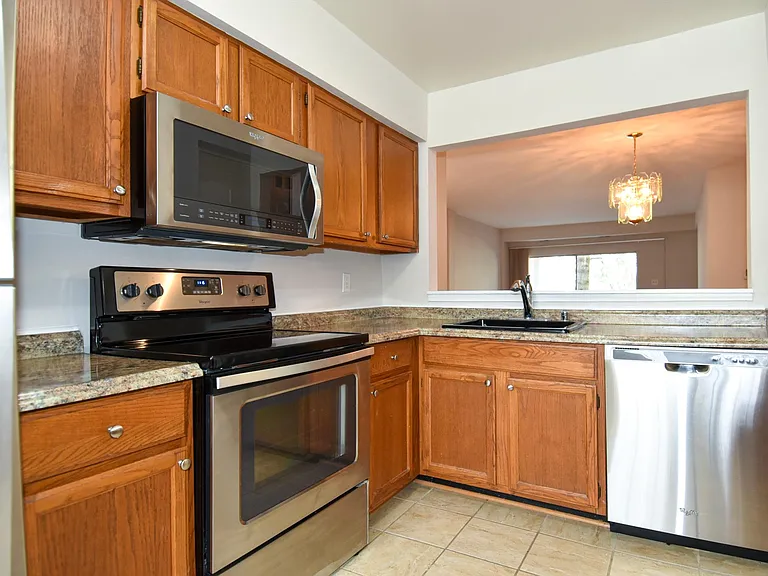25 Pickering Ct #2 — Photo 14