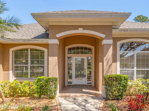 3833 Peacock Dr, Melbourne, FL 32904