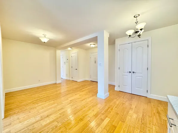 36-40 Bowne Street image 9 of 21