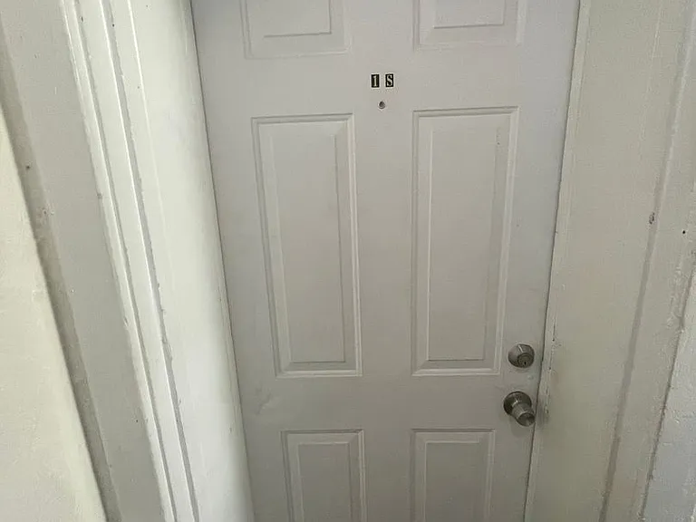 4010 Pennsylvania Ave — Photo 1