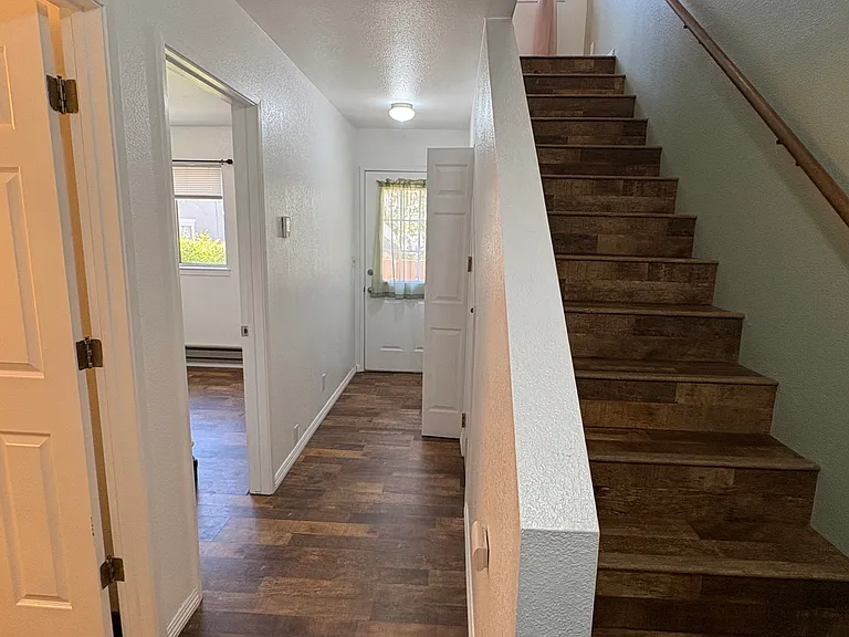 852 Crosby St #C — Photo 12
