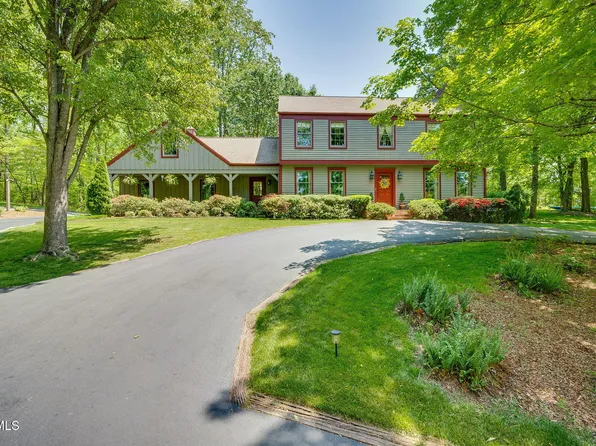 295 Southwood Dr, Kingsport, TN 37664